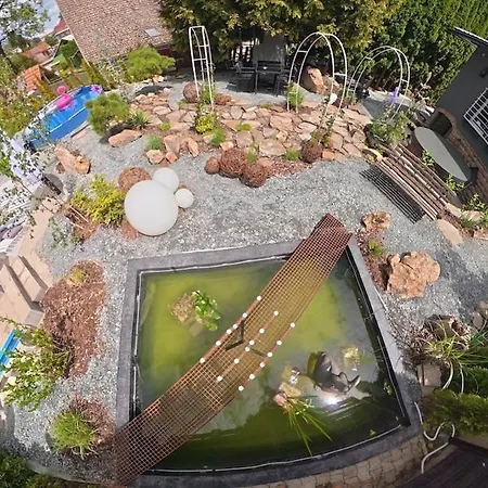 Secret Garden Retreat - Pool & Hot Tub Drahobudice